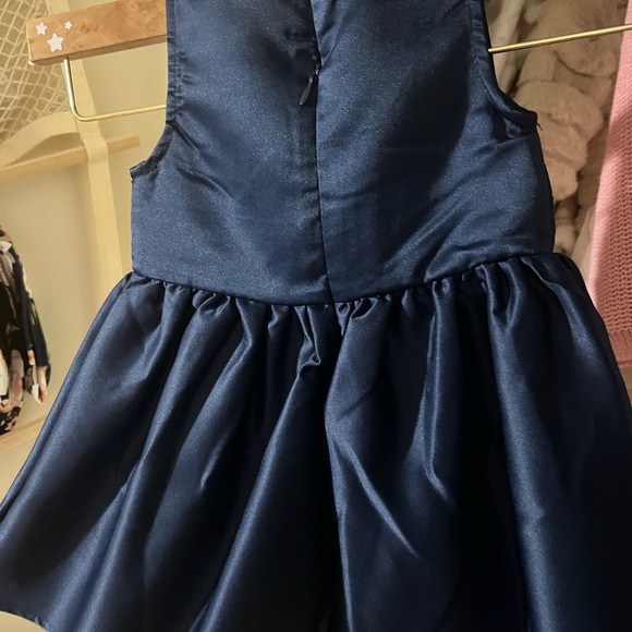Girls Navy Bow-Accent Satin Dress - Picture 2 of 2